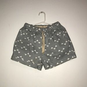 Women’s White Navy Triangles Striped Shorts Size S